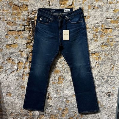Foto van AG Jeans Clint Mid Blue 