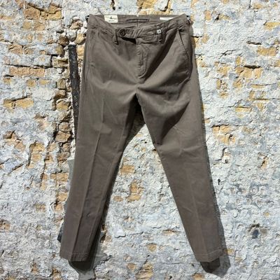 Foto van Myths Soft Sand Chino