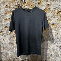 Kris K McConaughey O-neck Antra Black